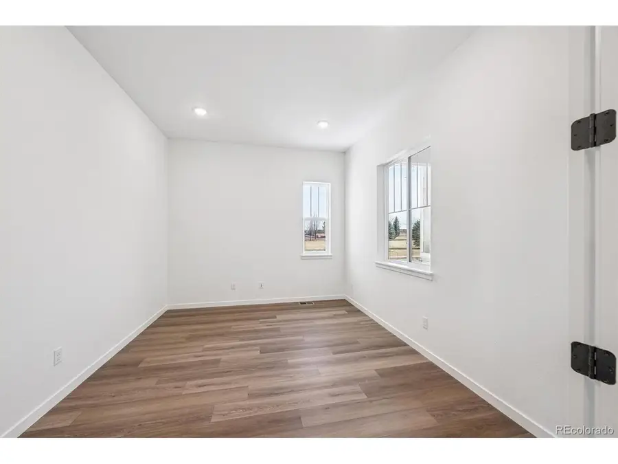 3795 Emerald Shore Cir, Loveland, CO 80538 - #3