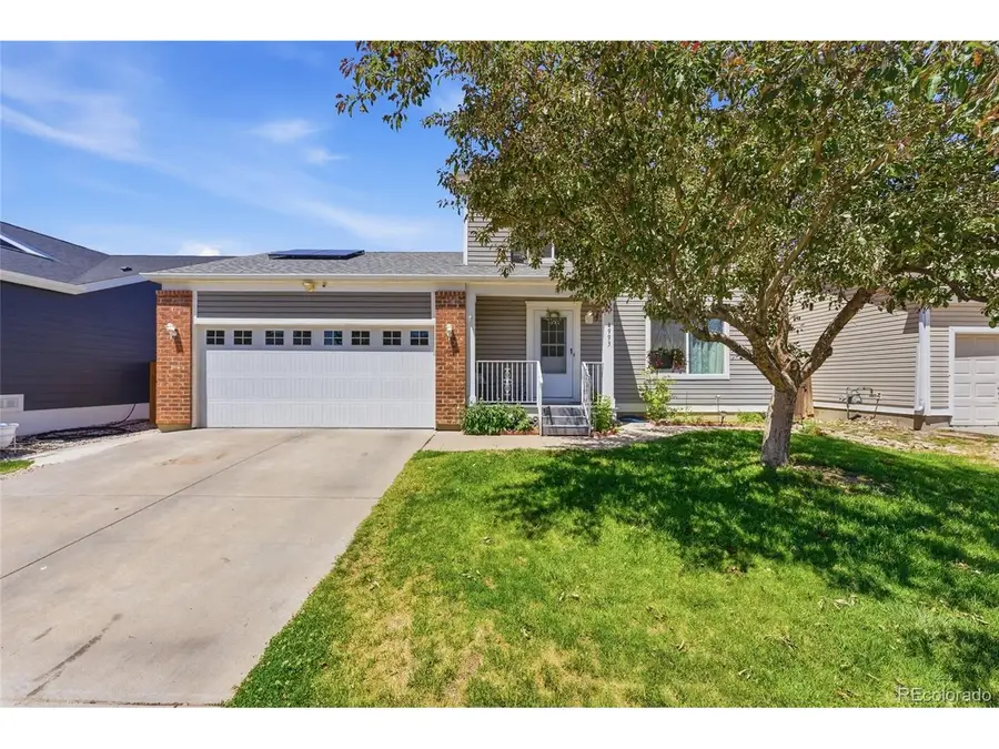 4993 Jasper Ct, Denver, CO 80239 - #2
