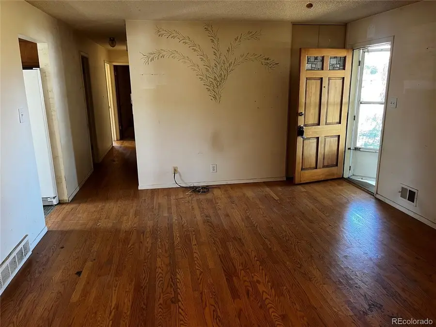 4950 Quentin St, Denver, CO 80239 - #2