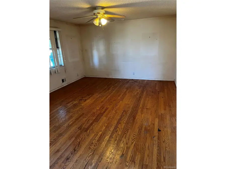 4950 Quentin St, Denver, CO 80239 - #3