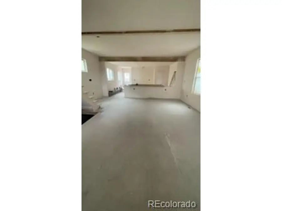 3233 Curtis St, Denver, CO 80205 - Image #2