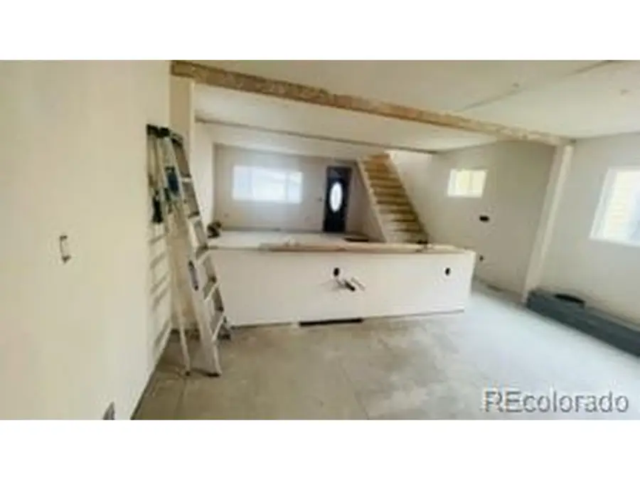 3233 Curtis St, Denver, CO 80205 - Image #3