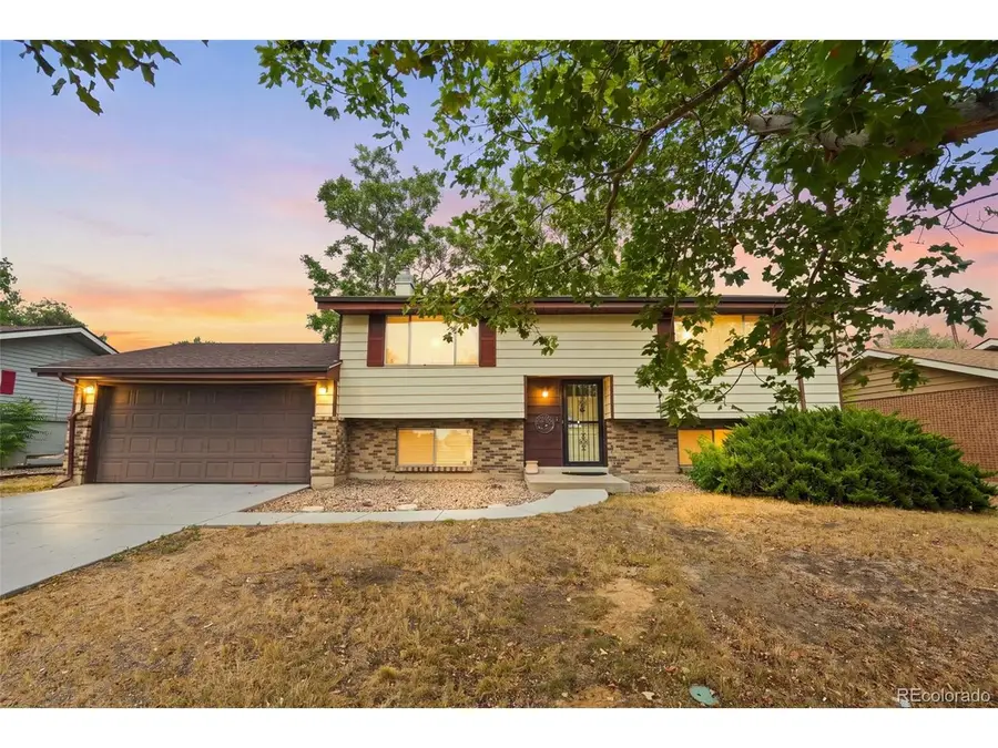 984 S Victor Way, Aurora, CO 80012 - #2