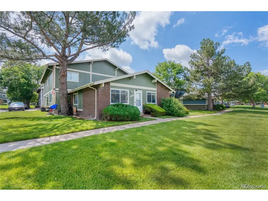 1216 S Uvalda St, Aurora, CO 80012 - Image #2