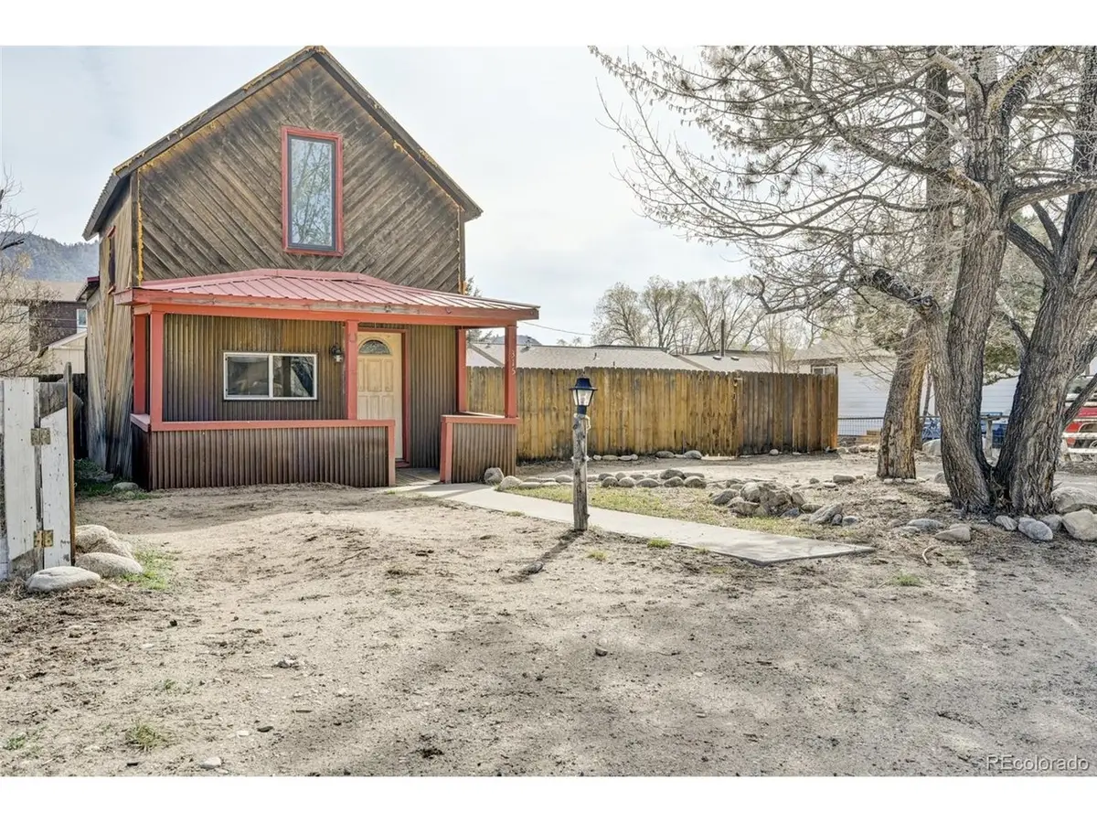 315 S Gunnison Ave, Buena Vista, CO 81211 - #1