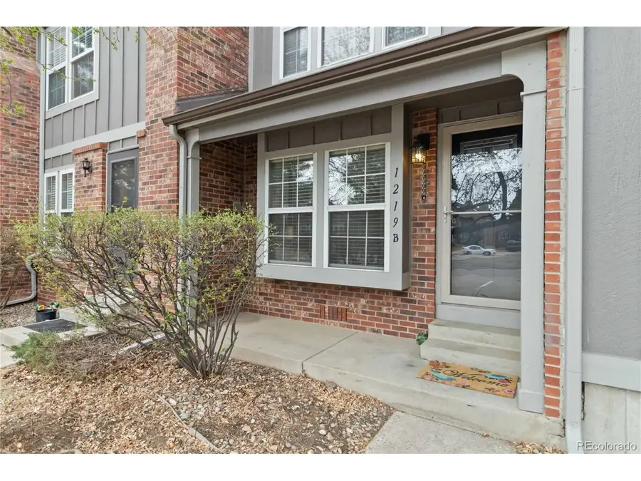 1219 S Flower Cir #B, Lakewood, CO 80232 - #3