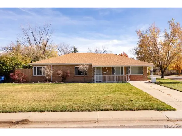 702 Scranton Ct, Aurora, CO 80011