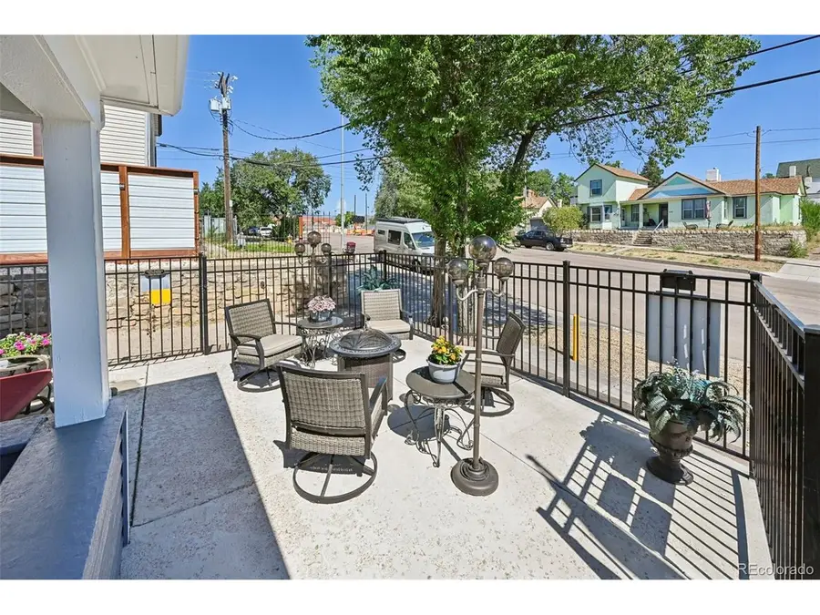 323 E Boulder St, Colorado Springs, CO 80903 - #3