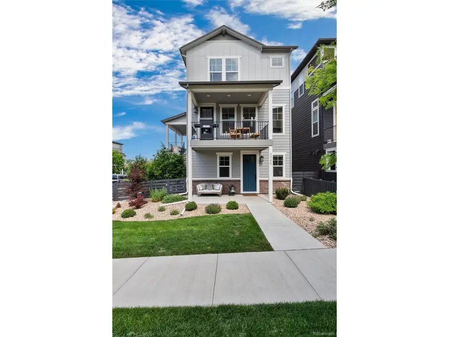 8945 Ramblestone St, Highlands Ranch, CO 80129 - #3
