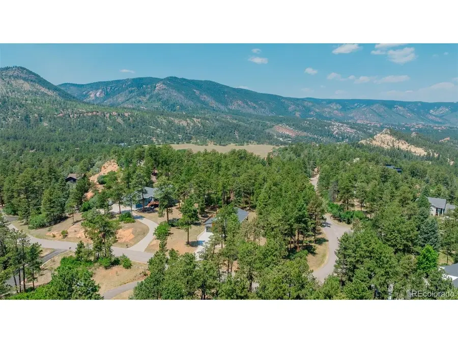4579 Cheyenne Dr, Larkspur, CO 80118 - #3