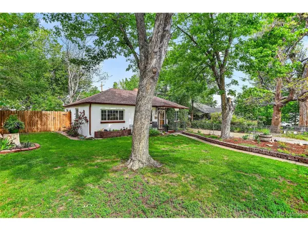 5331 Primrose Ln, Denver, CO 80221