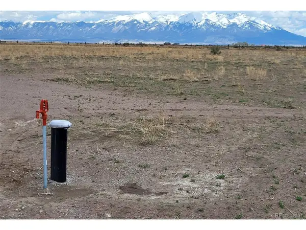 10213 Lane 1 North, Mosca, CO 81101