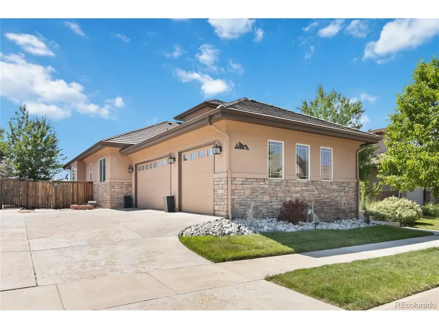 11571 Chambers Dr, Commerce City, CO 80022 - #2