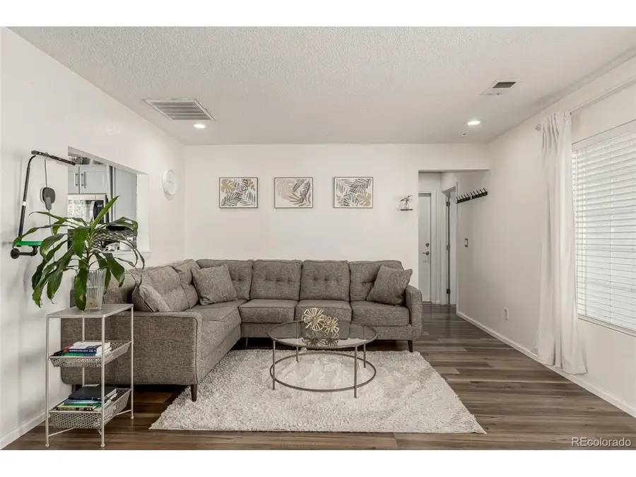 4888 Joplin Ct, Denver, CO 80239 - Image #3