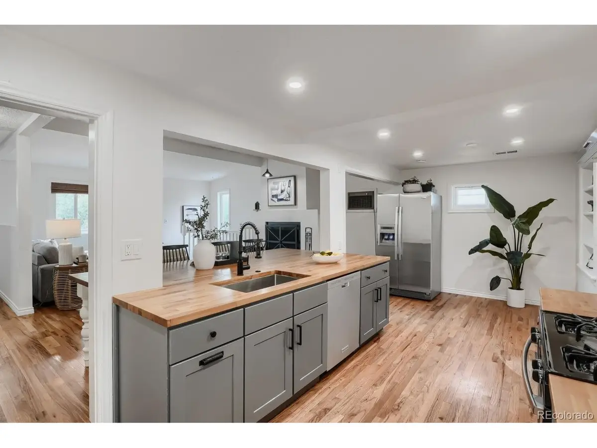 1769 Geneva St, Aurora, CO 80010 - #1