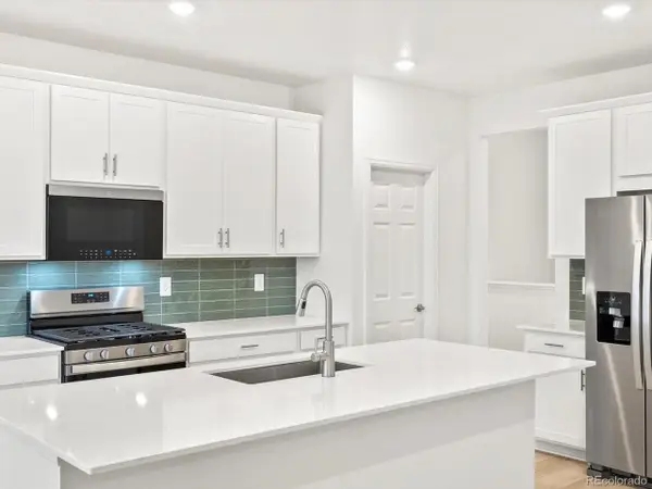 1614 Nathan River Dr, Windsor, CO 80550