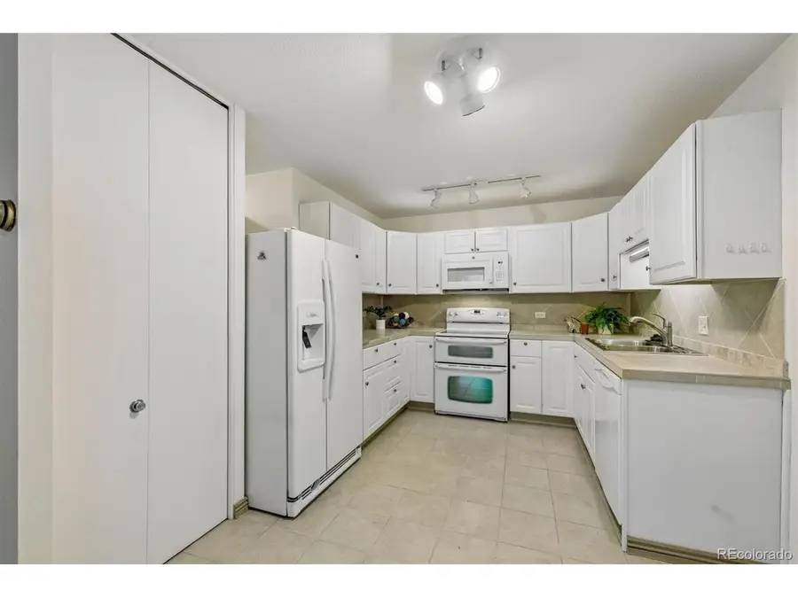 745 S Alton Way #2A, Denver, CO 80247 - #2