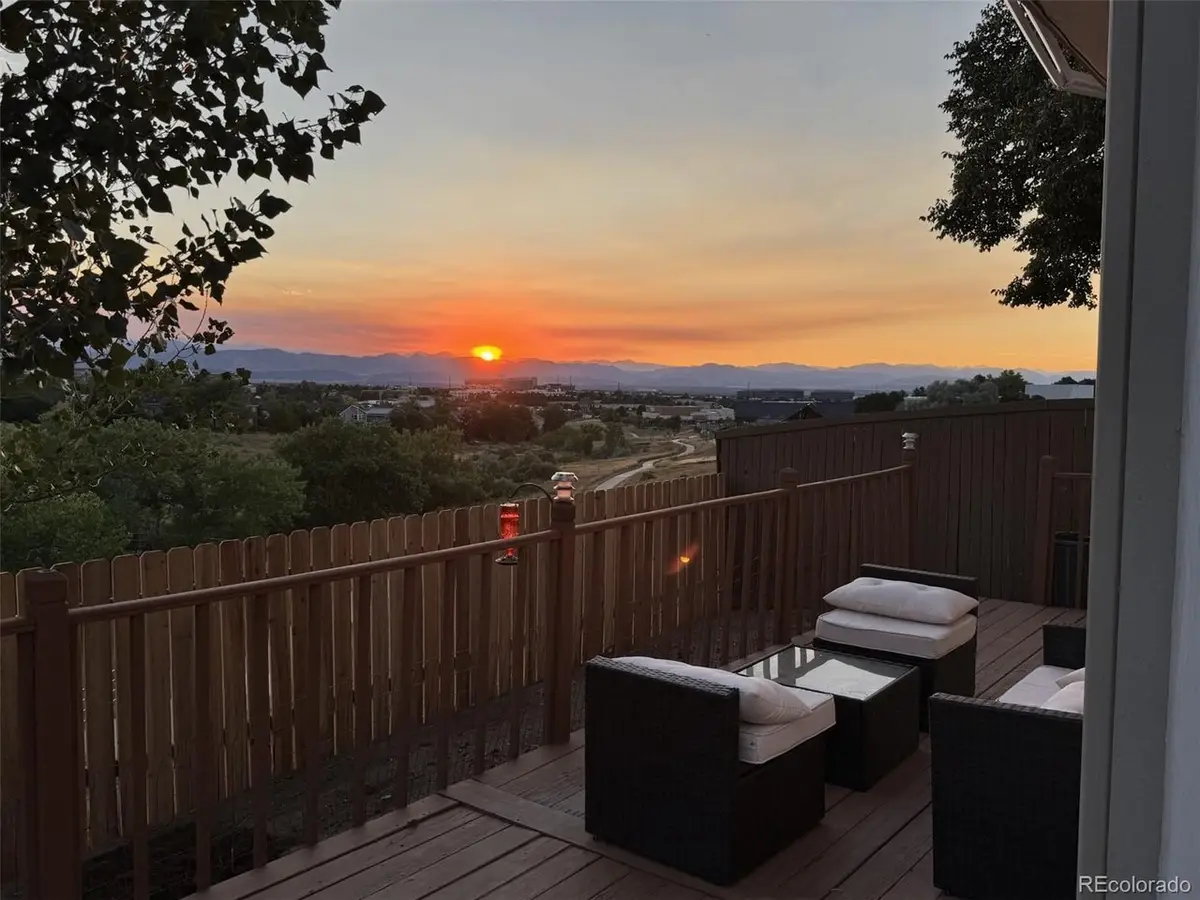 556 Longfellow Ln, Highlands Ranch, CO 80126 - #1