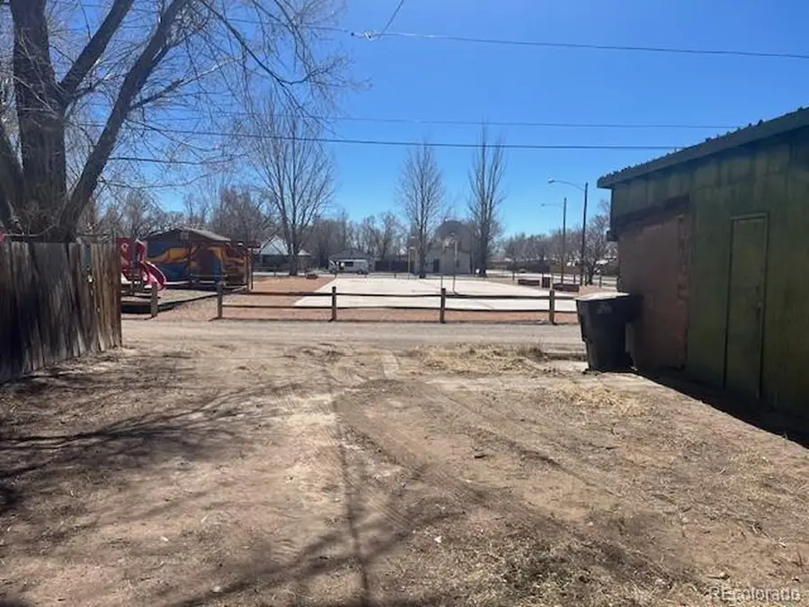 922 8th St, Alamosa, CO 81101 - #2