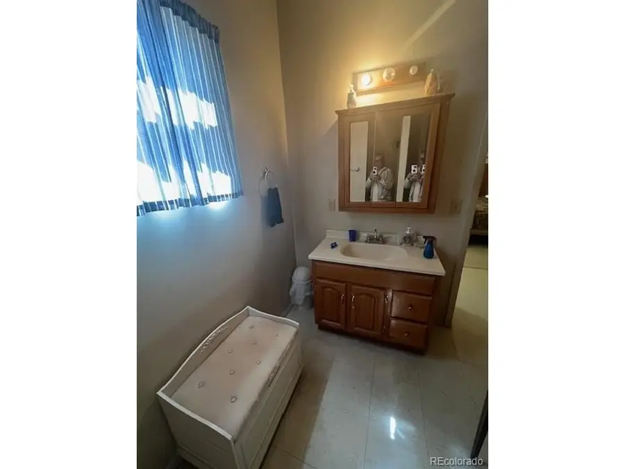 922 8th St, Alamosa, CO 81101 - #3