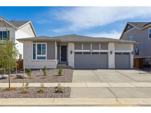 25224 E Warren Pl, Aurora, CO 80018