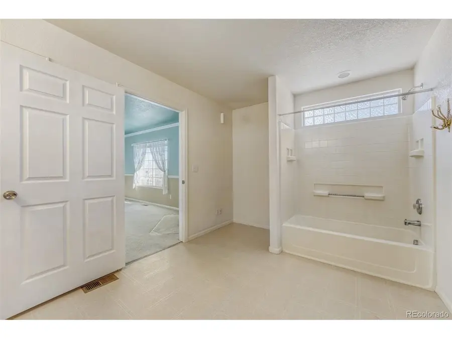 5384 Perth Ct, Denver, CO 80249 - Image #3