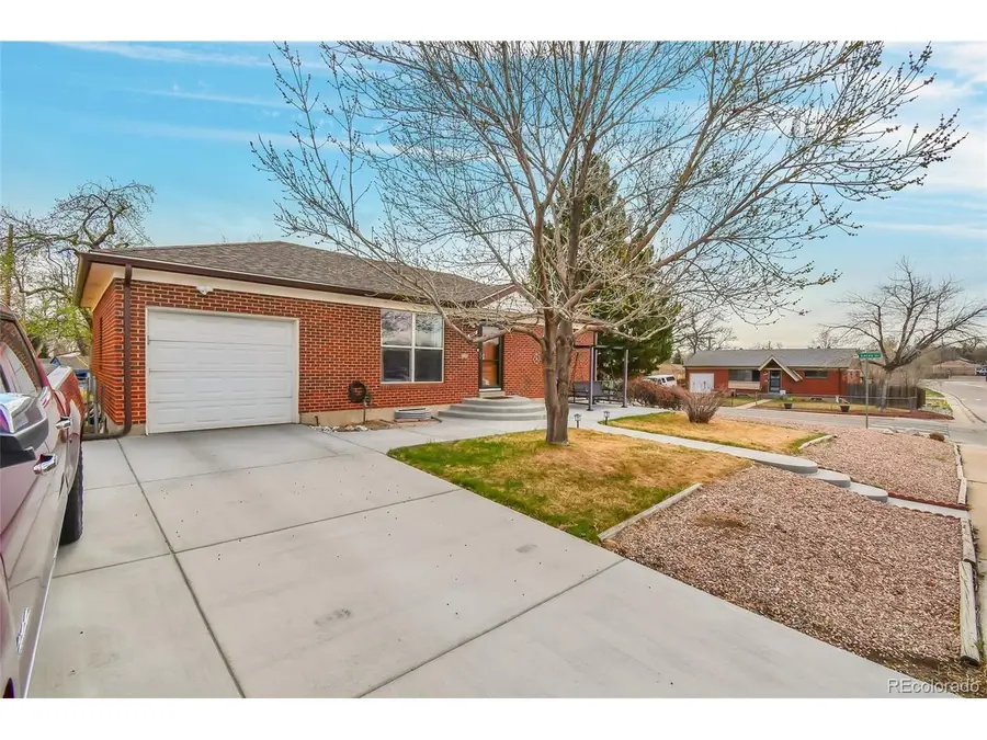 10642 Larson Dr, Northglenn, CO 80233 - #2