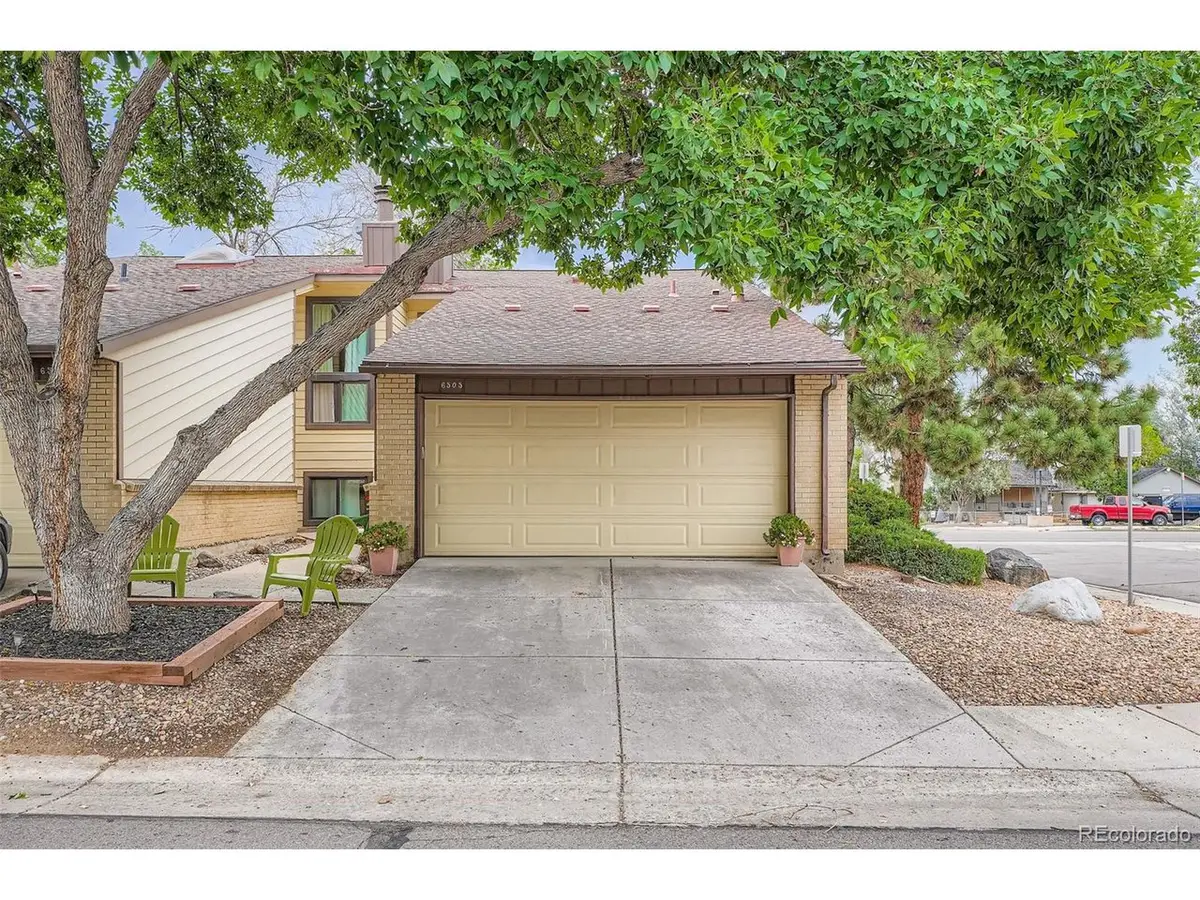 6505 W Mississippi Pl, Lakewood, CO 80232 - #1