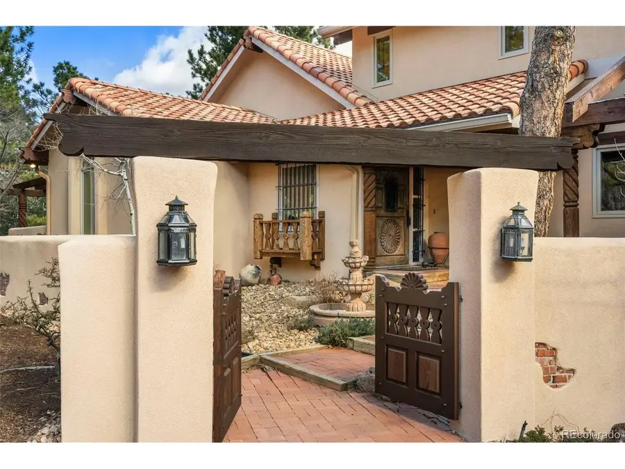 53 Upland Rd, Colorado Springs, CO 80906 - #3