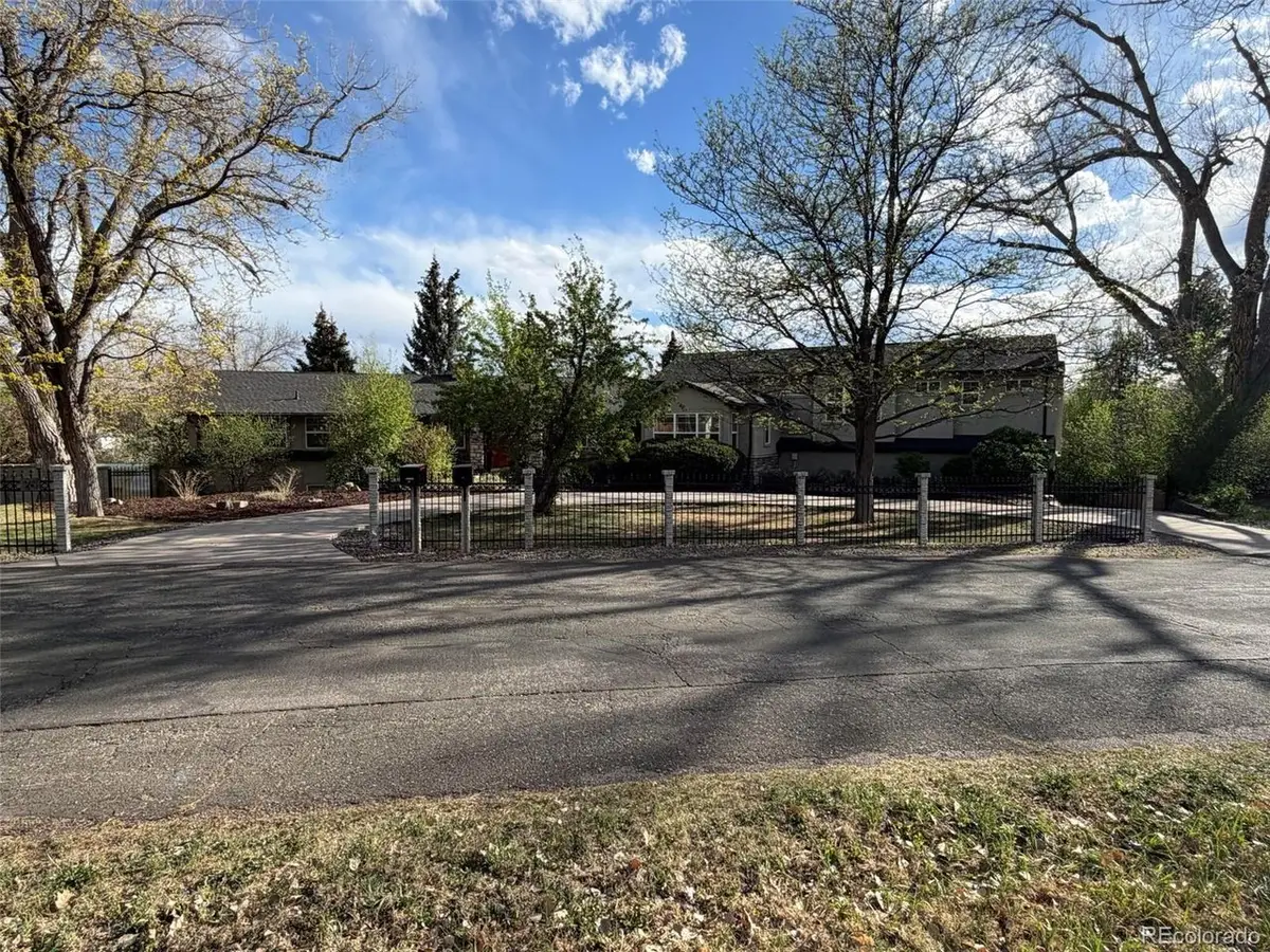 26 Lindenwood Dr, Littleton, CO 80120 - #1