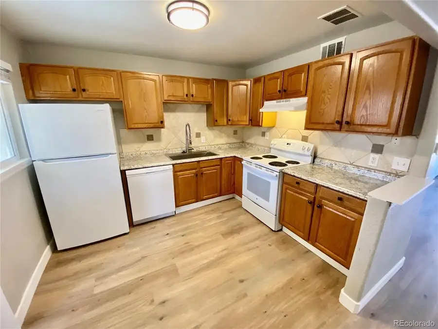 987 Vaughn St, Aurora, CO 80011 - #2