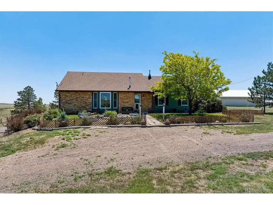 45412 Sun Country Dr, Elizabeth, CO 80107 - #2