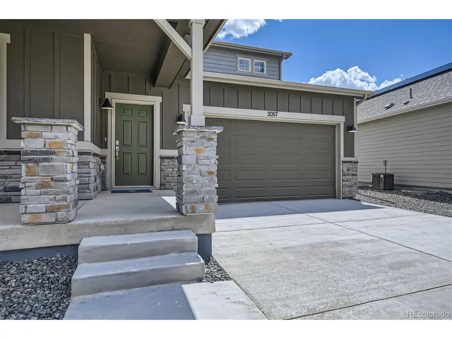 54928 E 28th Ave, Strasburg, CO 80136 - #3