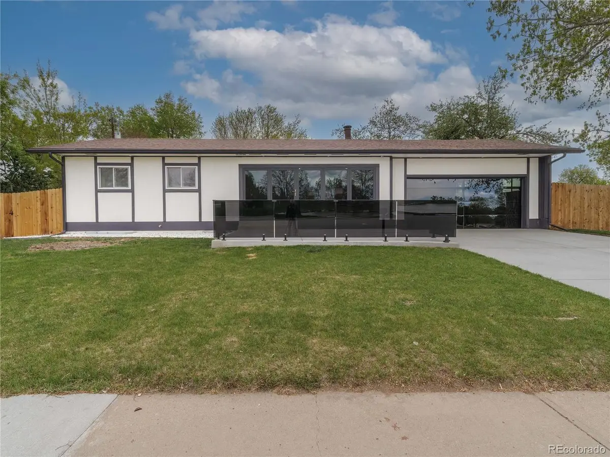 6735 W 2nd Ave, Lakewood, CO 80226 - #1