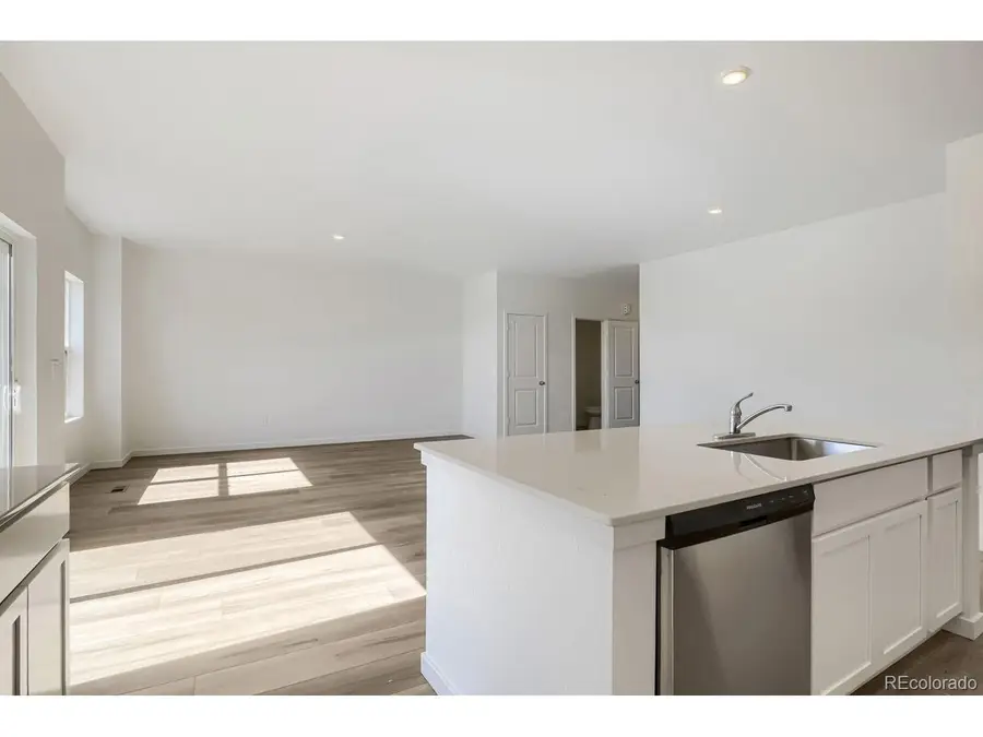 395 Wildflower Ct, Bennett, CO 80102 - #2