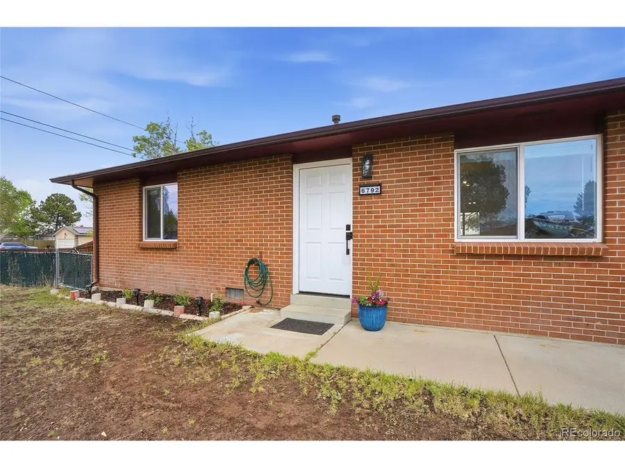 6792 Pontiac St, Commerce City, CO 80022 - #2