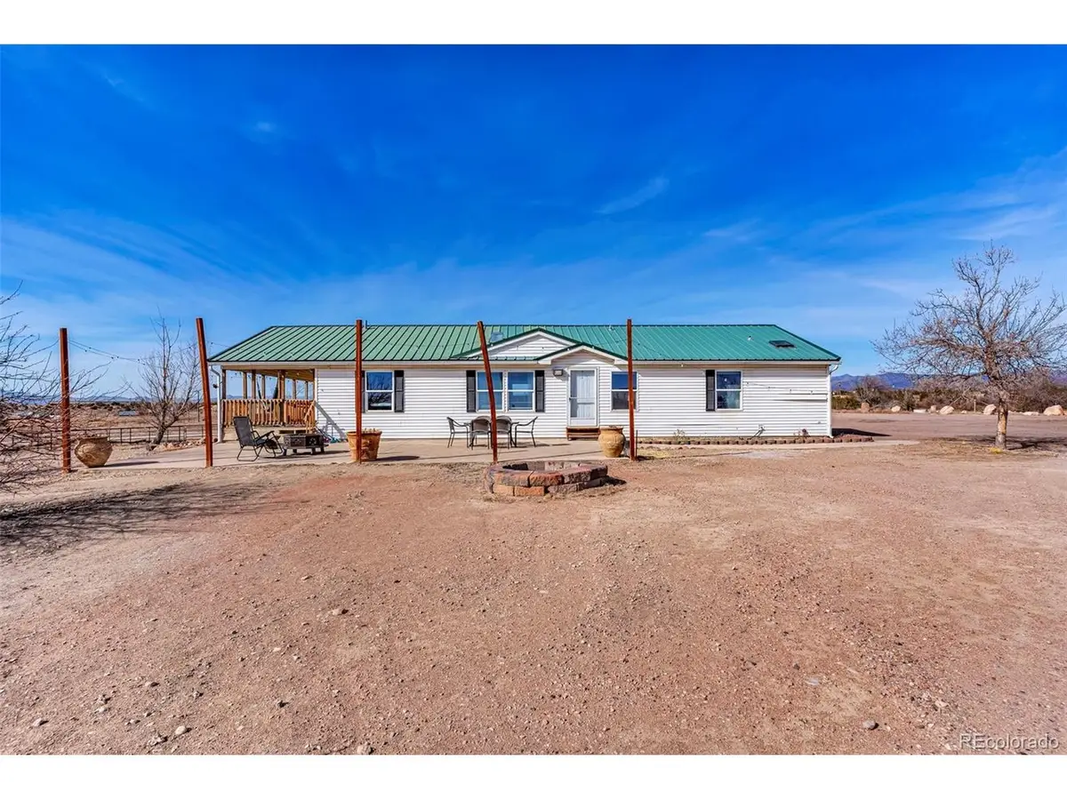 340 12th St, Penrose, CO 81240 - #1