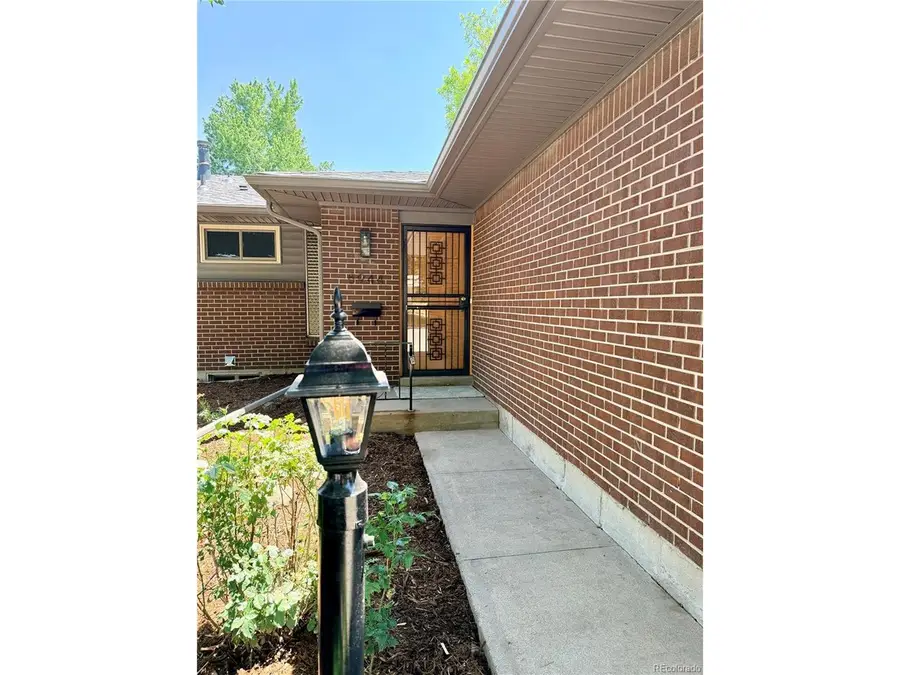 5944 S Steele St, Littleton, CO 80121 - #2