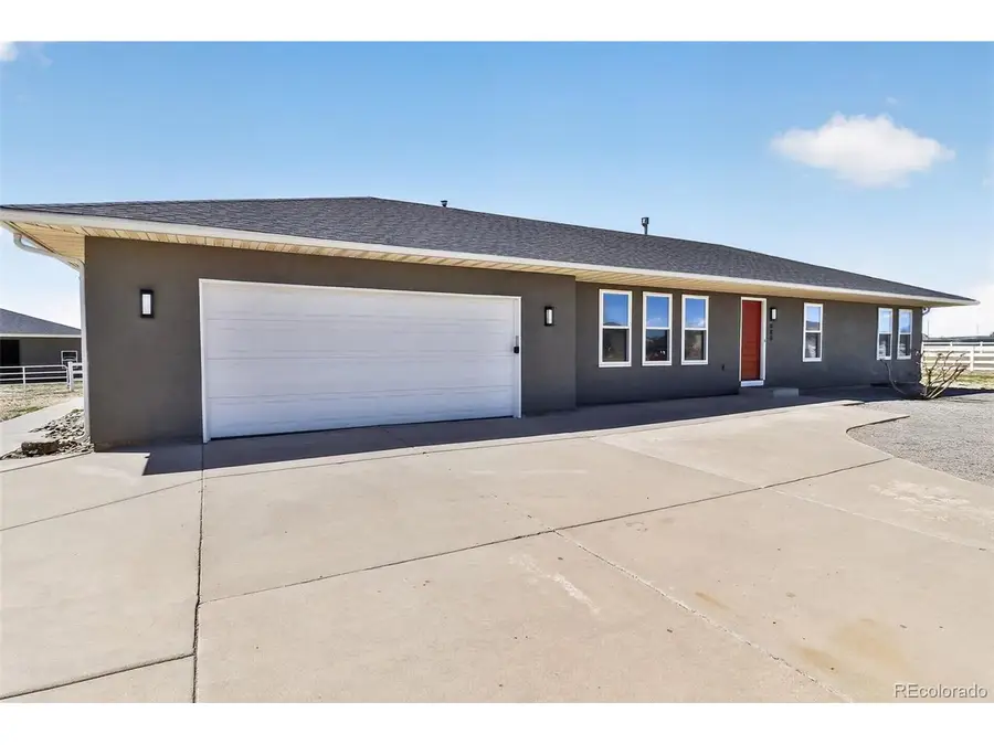 668 E Milt Dr, Pueblo, CO 81007 - #2