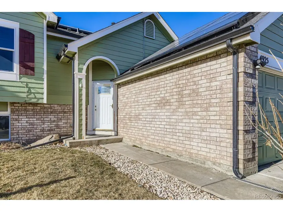 4925 Freeport Way, Denver, CO 80239 - Image #2