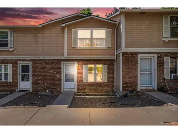 1534 S Ouray Cir #B, Aurora, CO 80017