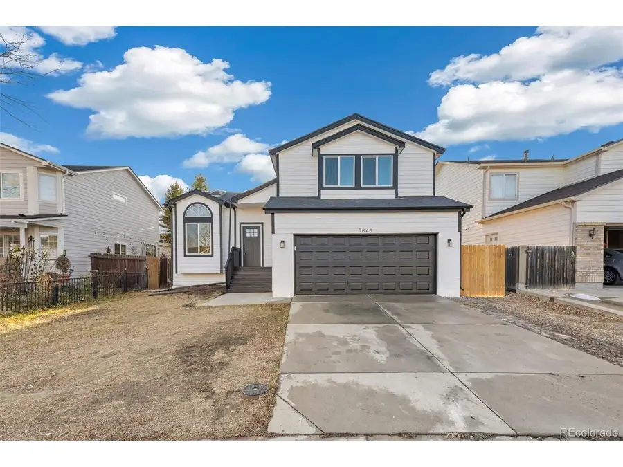 3843 S Gibralter St, Aurora, CO 80013 - Image #2