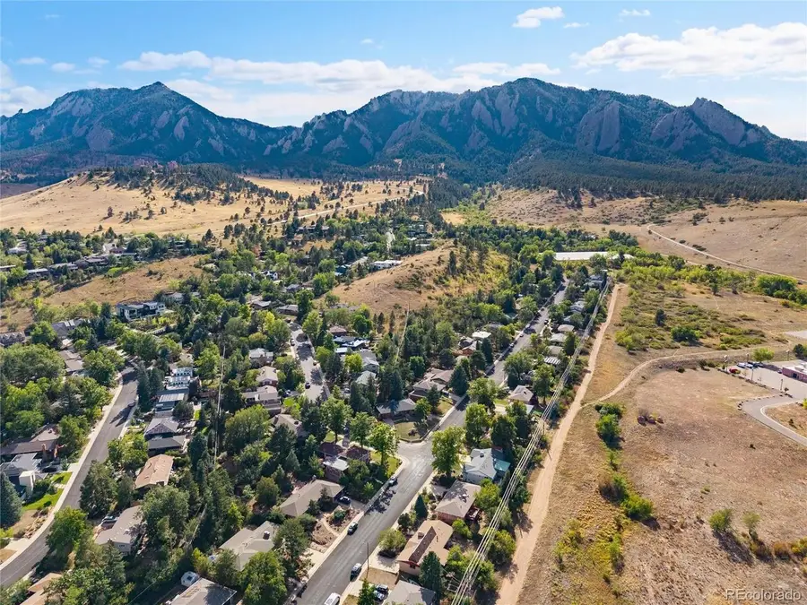 2335 Dartmouth Ave, Boulder, CO 80305 - #3