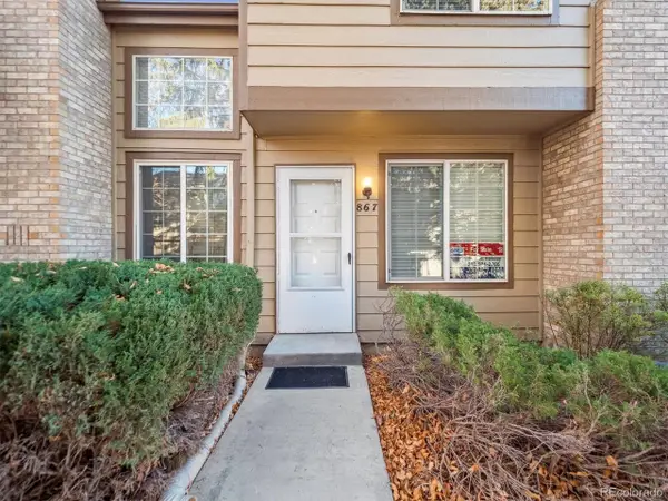 867 Summer Dr, Littleton, CO 80126