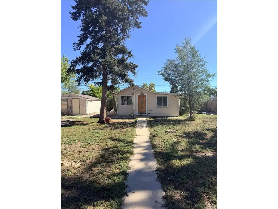 2062 Galena St, Aurora, CO 80010 - #2