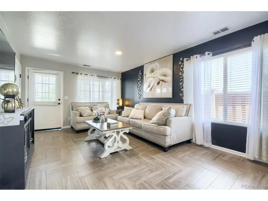 18646 E 42nd Ave, Denver, CO 80249 - #2