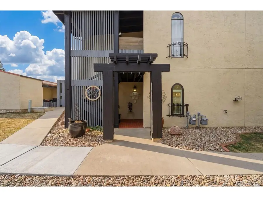 1098 Fontmore Rd #B, Colorado Springs, CO 80904 - #2