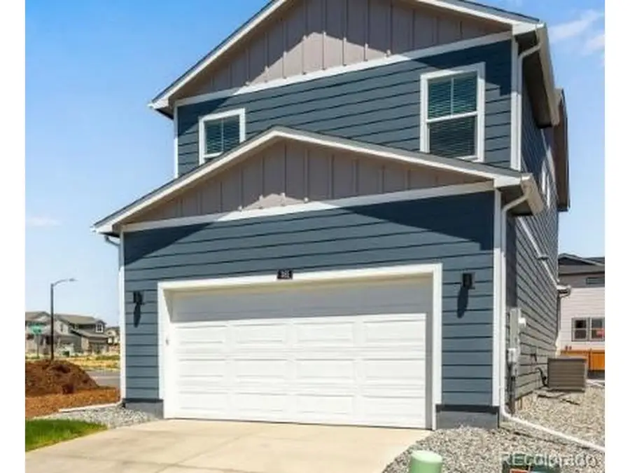 323 N Bersshine St, Watkins, CO 80137 - #2