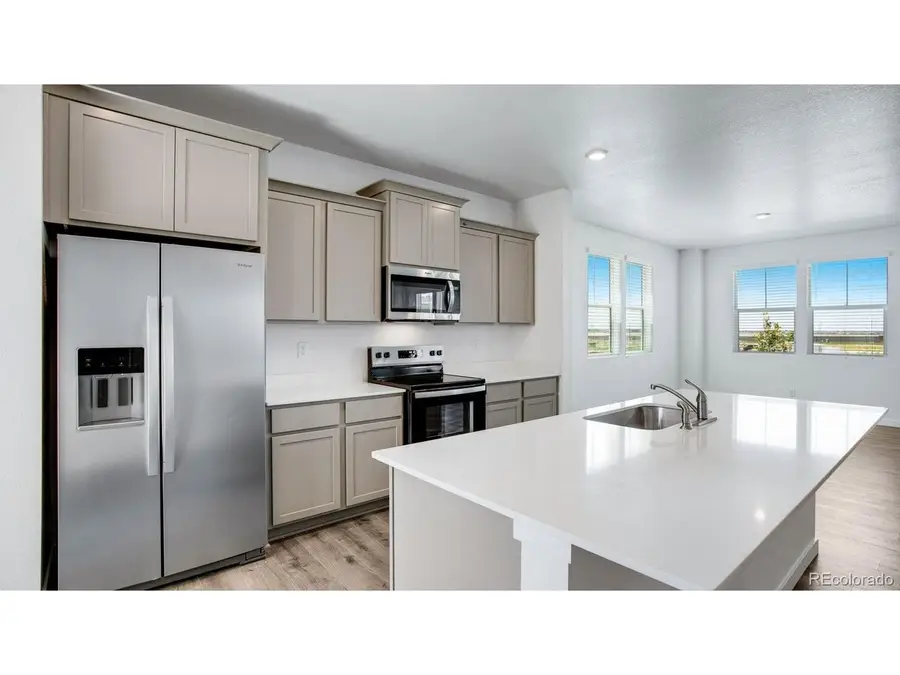 323 N Bersshine St, Watkins, CO 80137 - #3