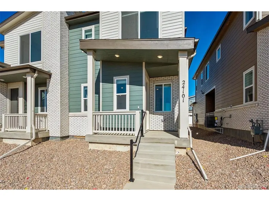 24101 E 30th Pl, Aurora, CO 80019 - #2